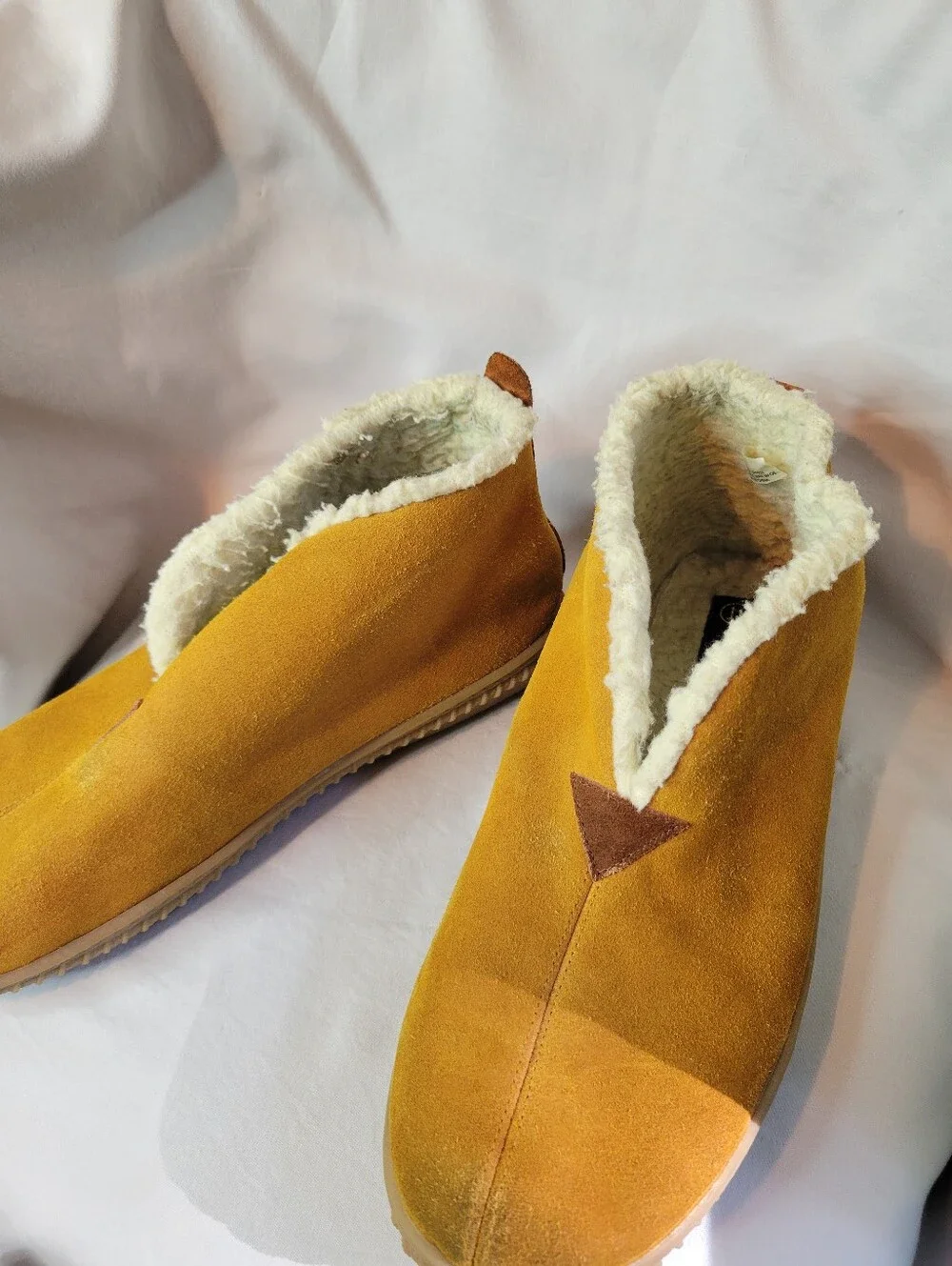 Tan Men's Comfy Slip-On Ankle Boots with Shearling Lining
